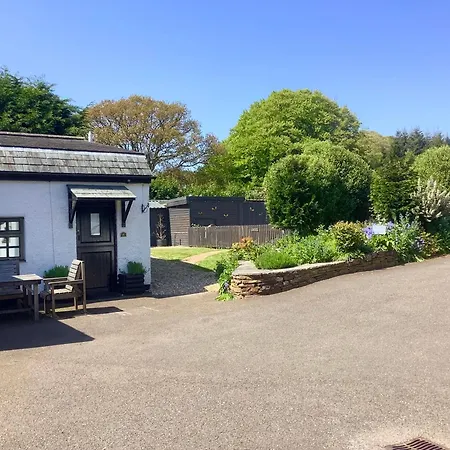 The Barn And Pinn Cottage Sidmouth Exterior photo
